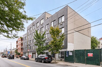 924  Metropolitan Avenue in Brooklyn, NY - Building Photo - Building Photo