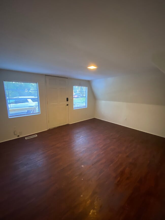 5014 Center Dr in Tallahassee, FL - Building Photo - Building Photo