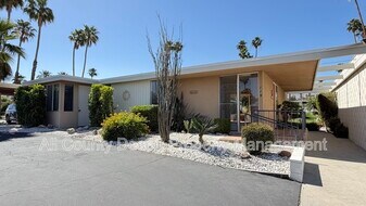 46133 Highway 74, Unit 119 in Palm Desert, CA - Building Photo