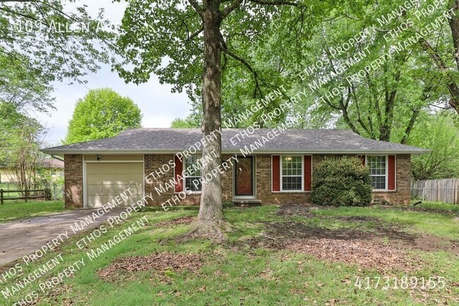 property at 109 N Allen Ave