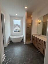 1217 Ivy Rd in Oxford, MS - Foto de edificio - Building Photo