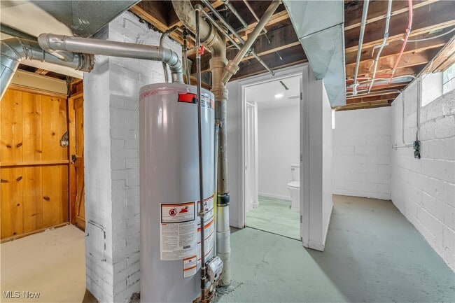 property at 2703 Hearthstone Rd