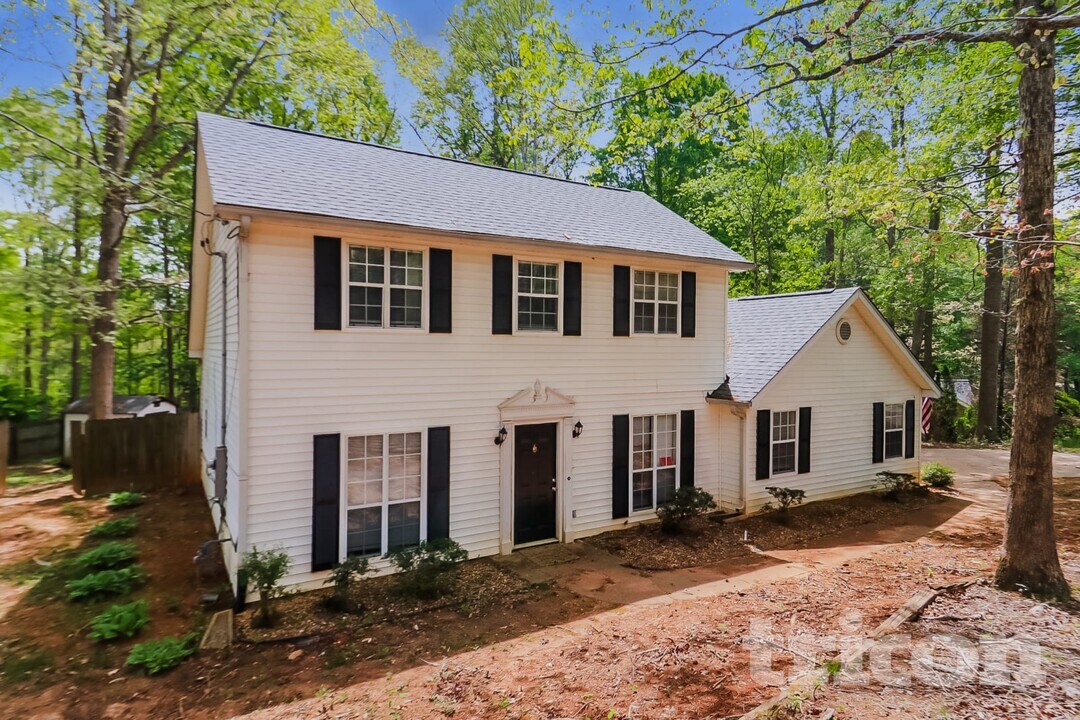 510 Surveyor Walk in Canton, GA - Foto de edificio