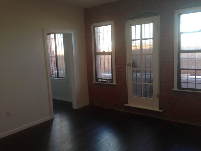 4632 W Washington Blvd in Los Angeles, CA - Building Photo - Building Photo