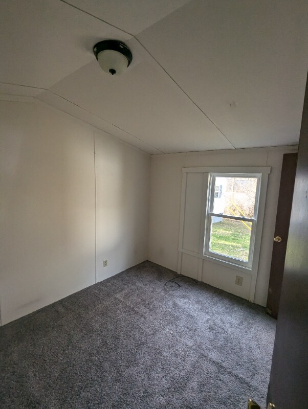 26 Geer Rd in Hudson Falls, NY - Building Photo - Building Photo