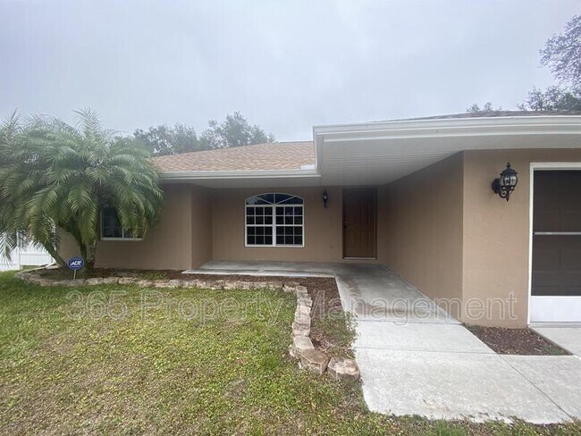 3928 Champagne Ave in North Port, FL - Building Photo - Building Photo