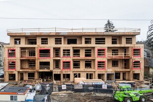 Hawthorne in Port Coquitlam, BC - Building Photo