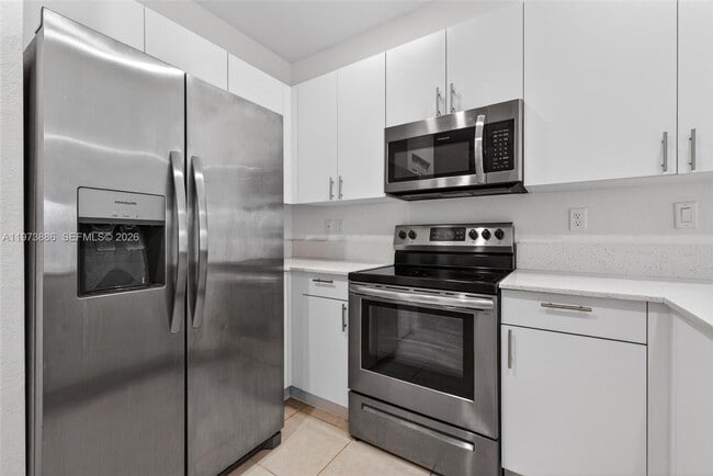 property at 2662 SE 10th St