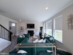 2835 Bridgewater Dr in Bryans Road, MD - Building Photo - Building Photo