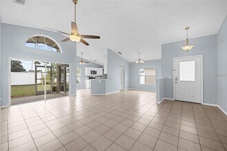 7712 Water Oak Ct in Kissimmee, FL - Building Photo - Building Photo