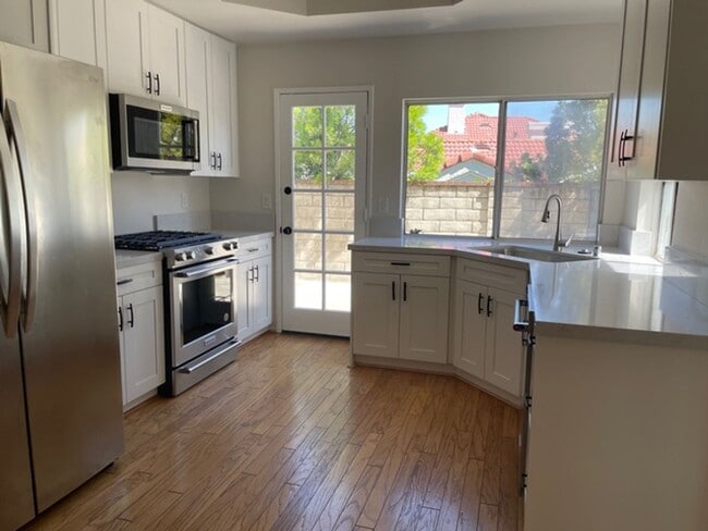 26343 Marsala Dr in Santa Clarita, CA - Building Photo - Building Photo