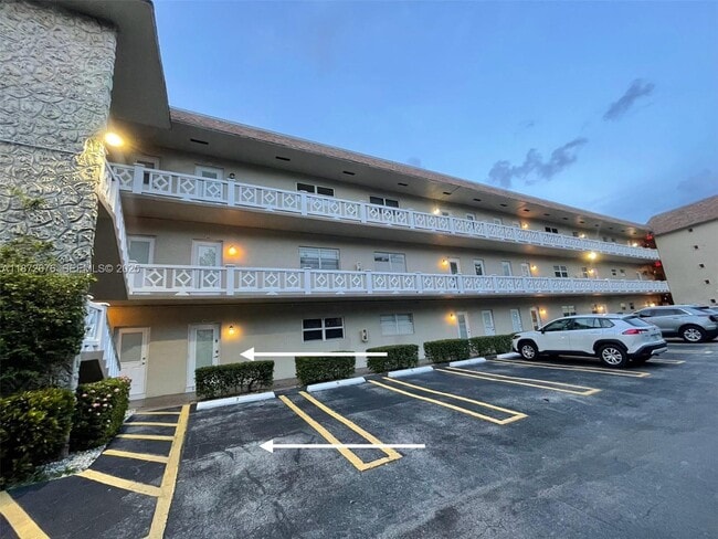 5103 NW 35th St in Lauderdale Lakes, FL - Building Photo - Building Photo