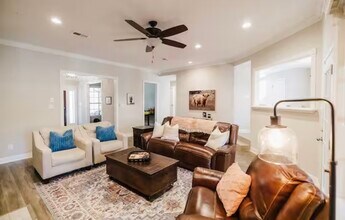 506 Independence Dr in Friendswood, TX - Building Photo - Building Photo
