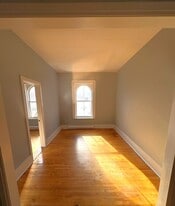 80 Walton St in Port Hope, ON - Building Photo