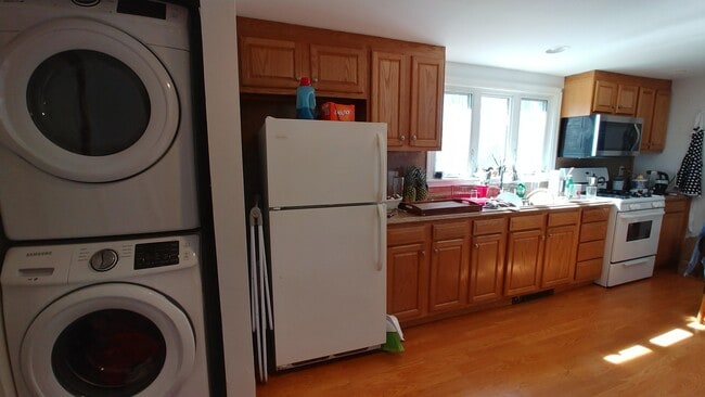 108 Cross St, Unit 1
