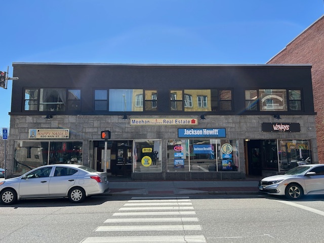 406 Valley St, Unit 4A in Willimantic, CT - Building Photo