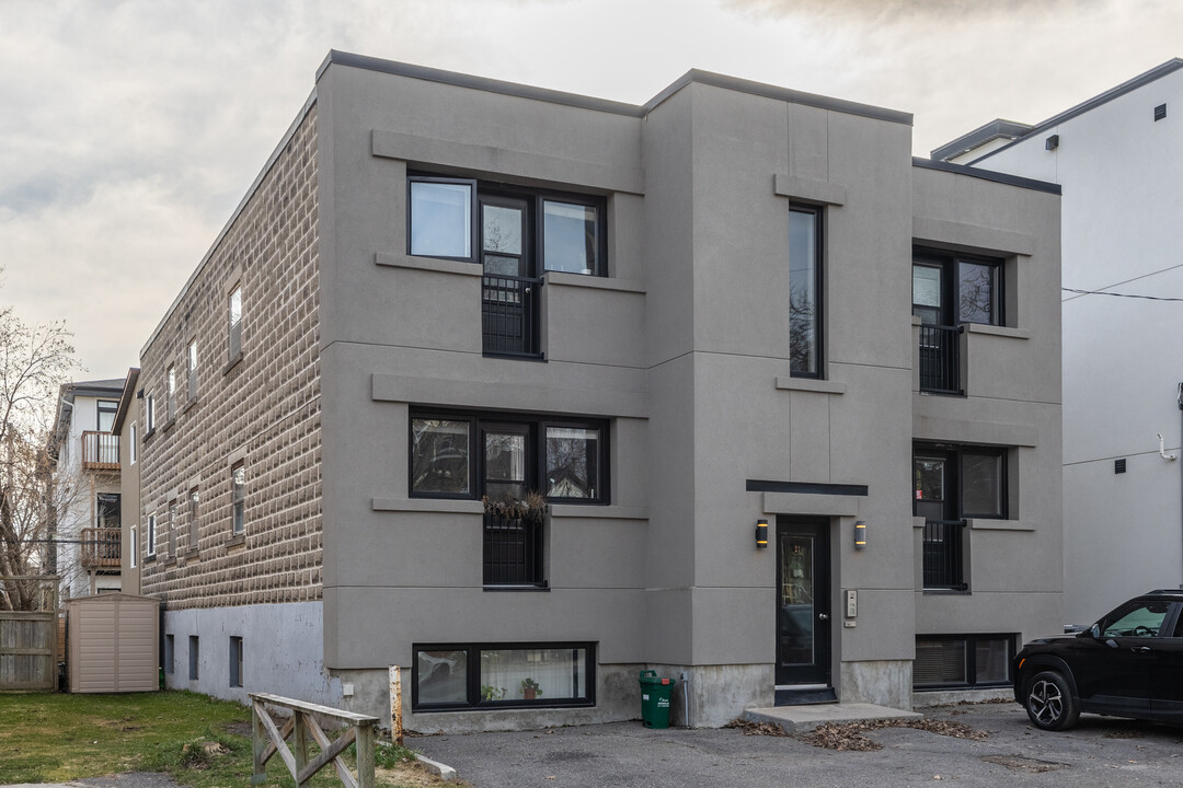 21 Champlain Av in Ottawa, ON - Building Photo