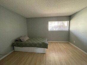 6346 Newtown Cir in Tampa, FL - Building Photo - Building Photo