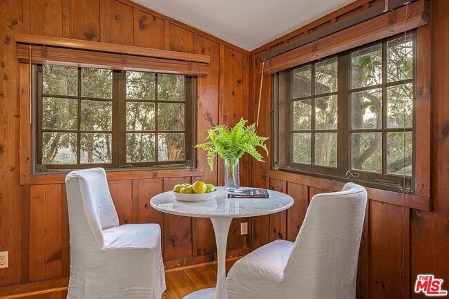 1357 Beverly Estate Dr in Beverly Hills, CA - Building Photo - Building Photo