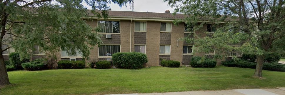 630 W State St in Burlington, WI - Building Photo