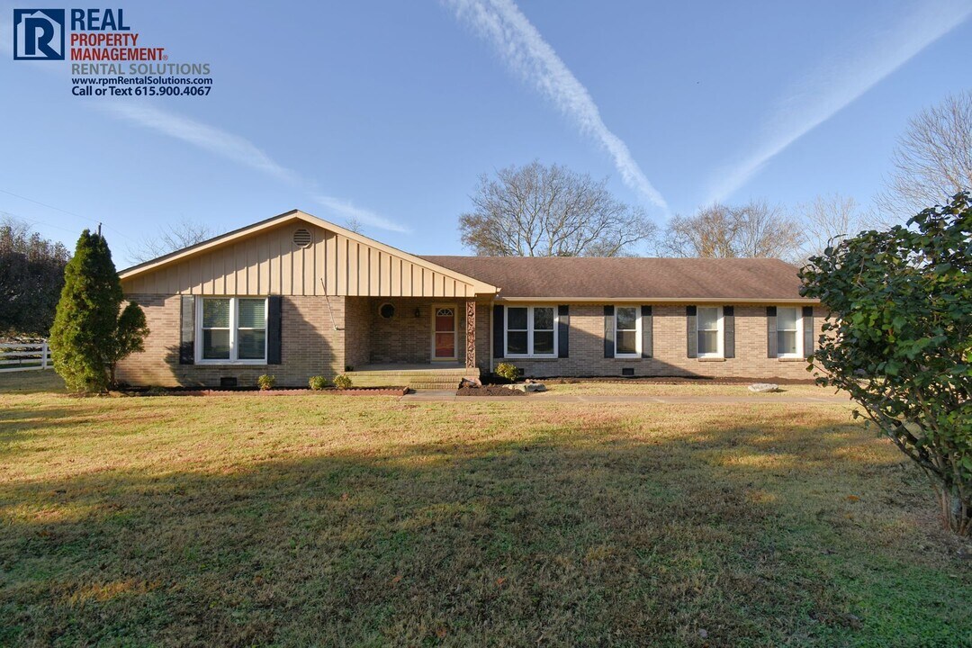 3934 Manchester Pike in Murfreesboro, TN - Building Photo