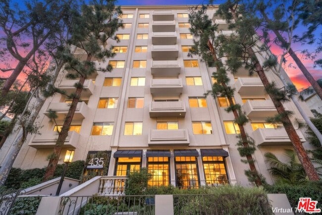 435 N Oakhurst Dr in Beverly Hills, CA - Building Photo - Building Photo