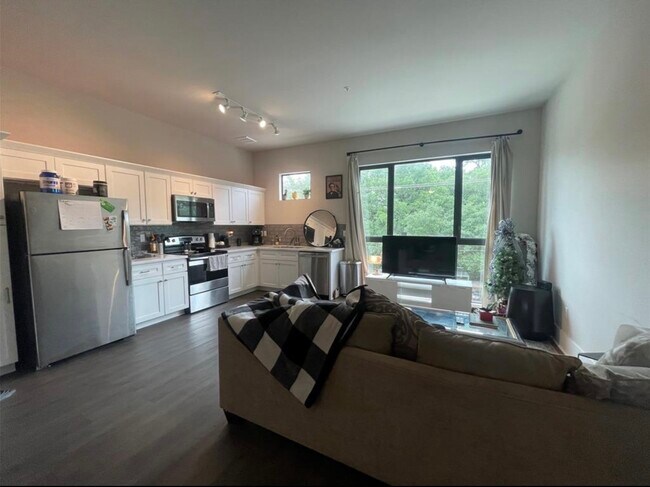 2727 Houston Ave in Houston, TX - Building Photo - Building Photo