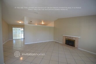 1238 W Hawthorne St in Bloomington, CA - Building Photo - Building Photo