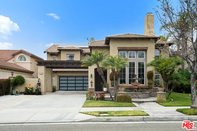 property at 996 N Antonio Cir