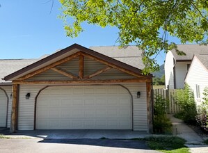 538 Sunnyside Dr in Kalispell, MT - Building Photo - Building Photo