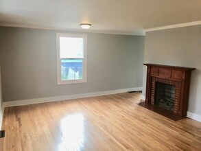 8 11th St in Greenville, SC - Building Photo - Building Photo