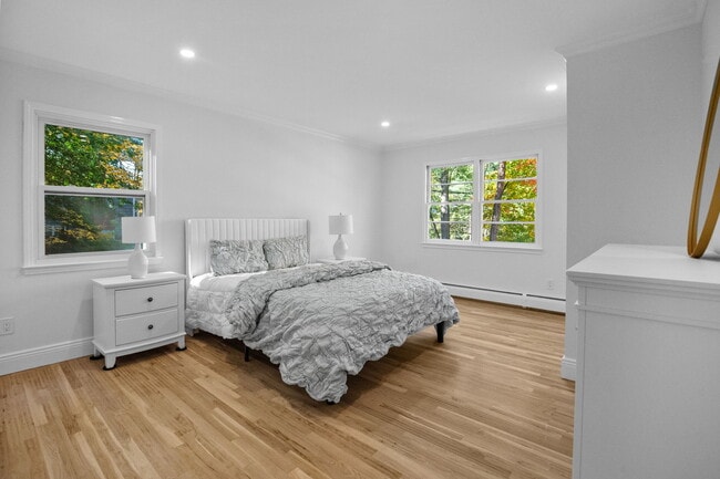 341 Millwood Rd in Chappaqua, NY - Foto de edificio - Building Photo