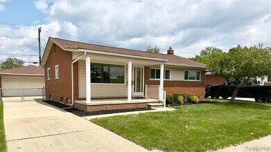 20724 Ann Arbor Trail in Dearborn Heights, MI - Building Photo - Building Photo