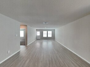 144 Hollywood Dr in New Braunfels, TX - Building Photo - Building Photo