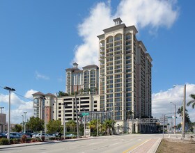 City Place South Tower in West Palm Beach, FL - Building Photo - Building Photo