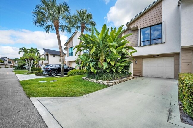 22845 Ironwedge Dr