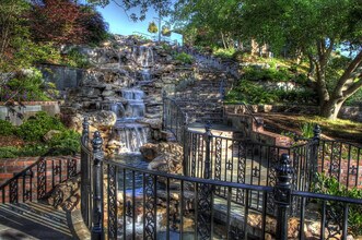 500 North in Natchitoches, LA - Foto de edificio - Building Photo