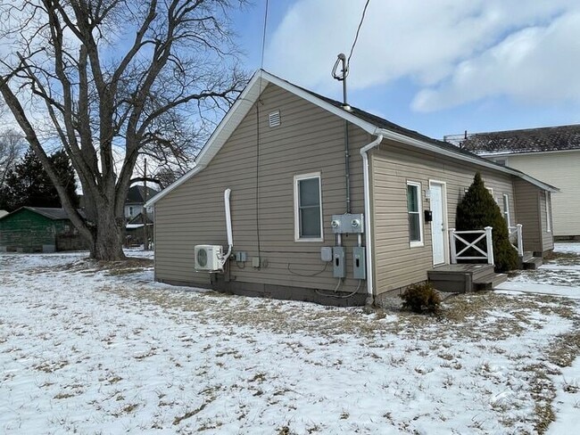 102 Chestnut St in Newark, OH - Building Photo - Building Photo