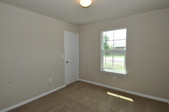 10905 Mule Train Dr in Austin, TX - Building Photo - Building Photo