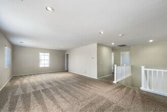 1058 W Ave K in Lancaster, CA - Building Photo - Building Photo