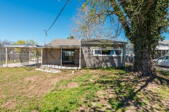 125 Grover Ave in Wichita, KS - Building Photo - Building Photo