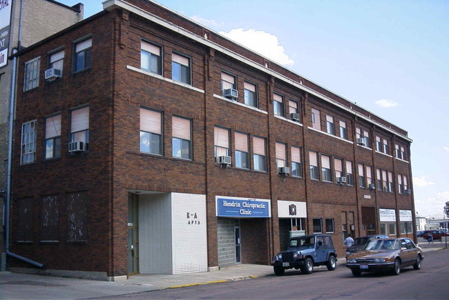 Lawler Apartments in Mitchell, SD - Building Photo - Building Photo