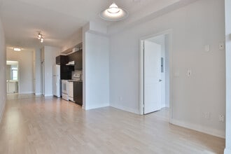 220 Redpath Ave in Toronto, ON - Building Photo - Building Photo
