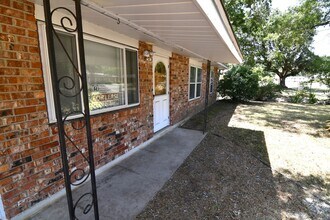 11535 St Lawrence Dr in Baton Rouge, LA - Building Photo - Building Photo
