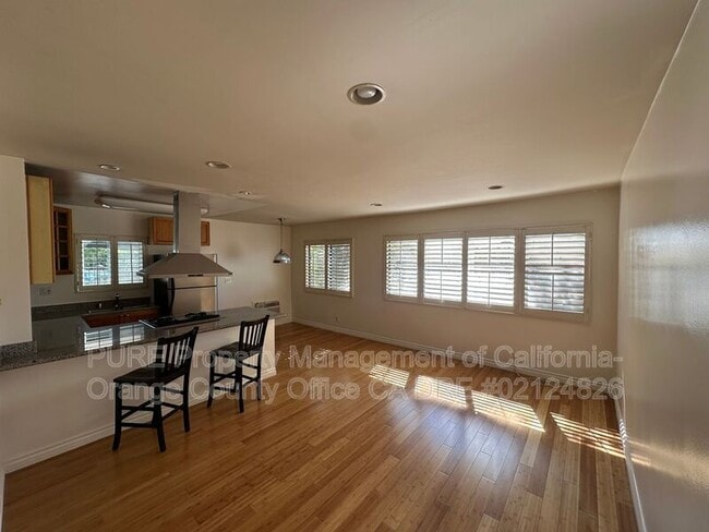 property at 1930 N Vermont Ave