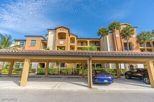 9578 Trevi Ct in Naples, FL - Building Photo