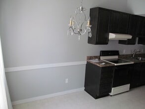 3806 Blossom Terrace in Erie, PA - Foto de edificio - Building Photo