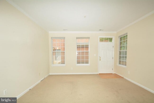 property at 2665 Manhattan Pl