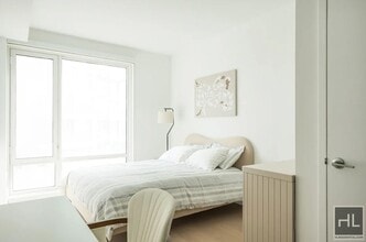 975 Nostrand Ave in Brooklyn, NY - Foto de edificio - Building Photo