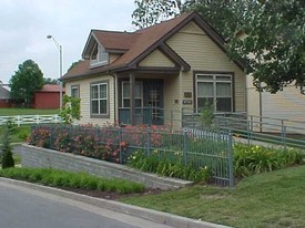 Lakewood Apartments in Columbia, MO - Building Photo